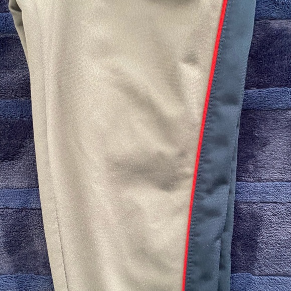 Levi’s boys truck suit  used but in good condition. - Picture 4 of 8